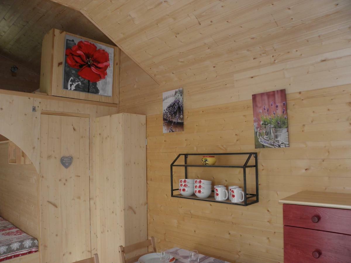 Hotel Provence Roulottes Barbentane Zewnętrze zdjęcie