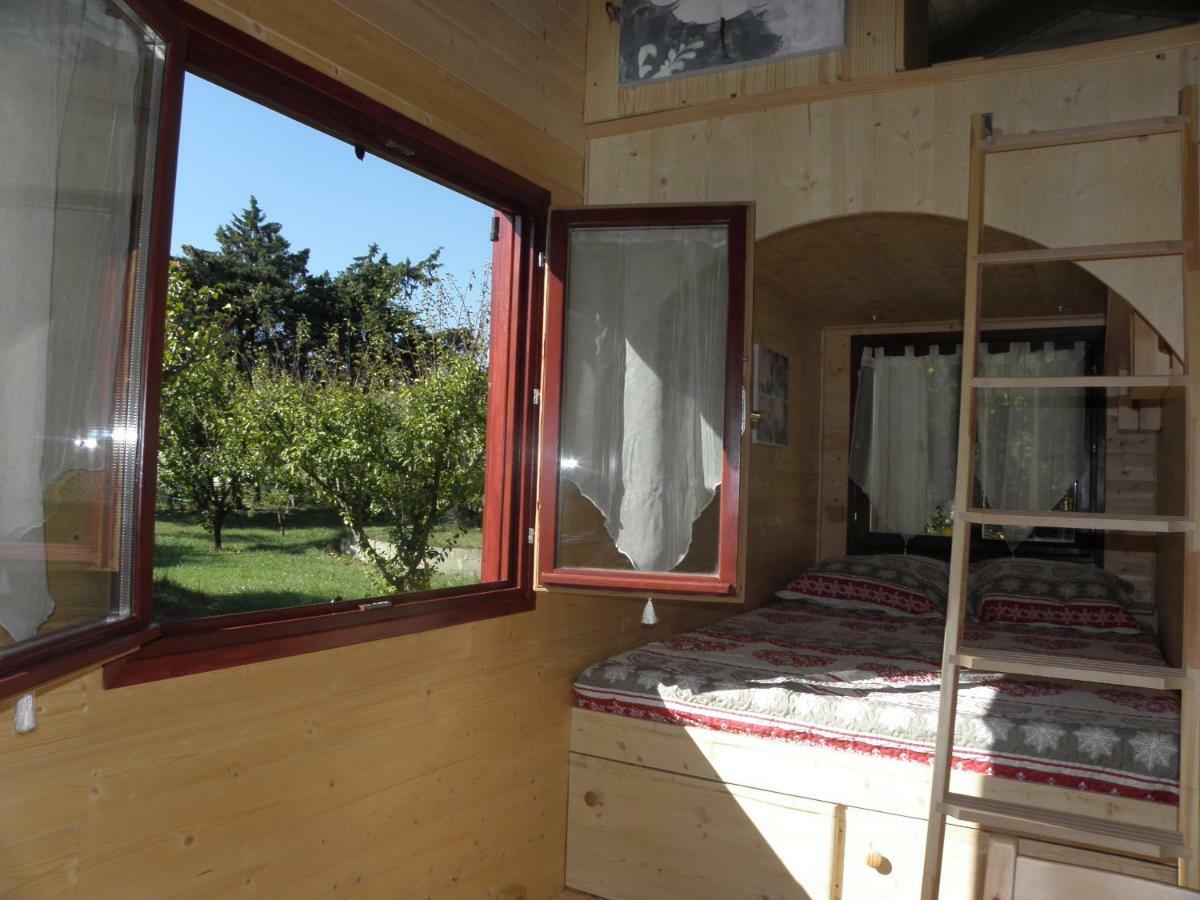 Hotel Provence Roulottes Barbentane Zewnętrze zdjęcie